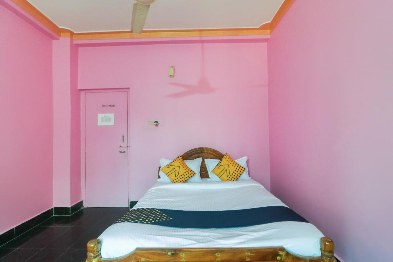 Spot On 65043 Hotel Kalinga Palace Kendrapara Экстерьер фото