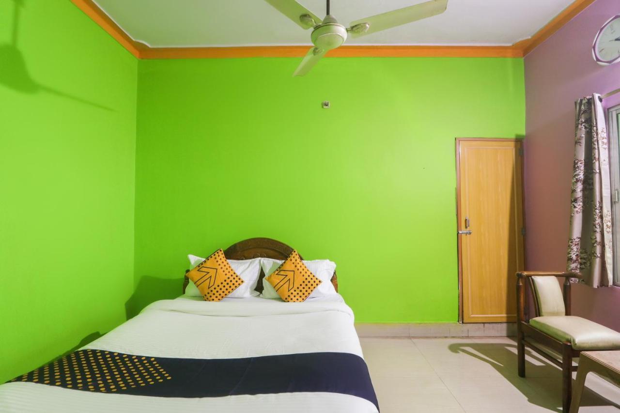 Spot On 65043 Hotel Kalinga Palace Kendrapara Экстерьер фото